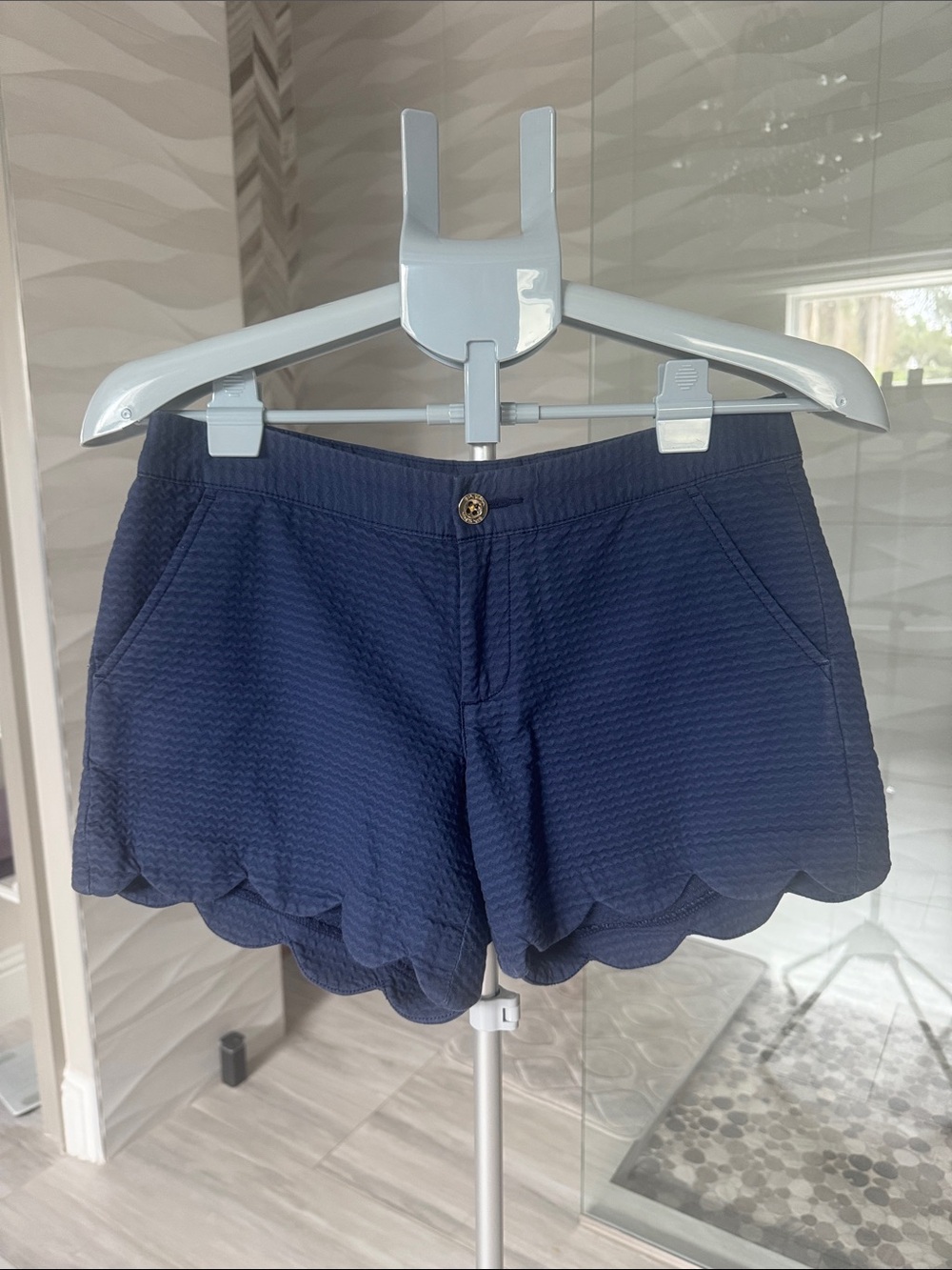 Lilly Pulitzer The Buttercup Short Navy Scalloped Shorts 2